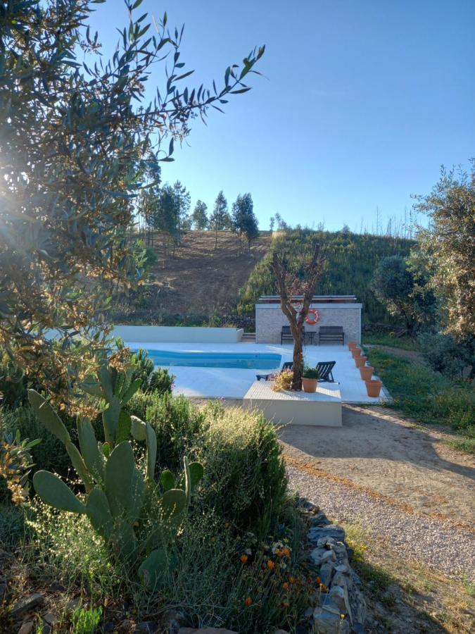 Vale De Garcia Al 5357 Villa Colos  Buitenkant foto