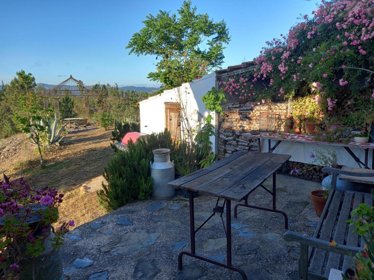 Vale De Garcia Al 5357 Villa Colos  Buitenkant foto